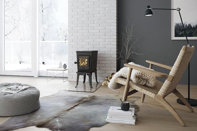 Чугунные печи для дачи и загородного дома